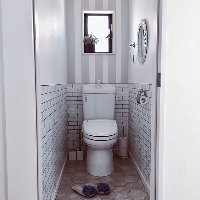 Bathroom,マスキングテープ,フランフラン,ニトリ,クッションフロア,壁紙,フォロワーさんに感謝♥,壁紙DIY,海外インテリアに憧れる,IKEA,DIY,こどもと暮らす。 KMNNの部屋