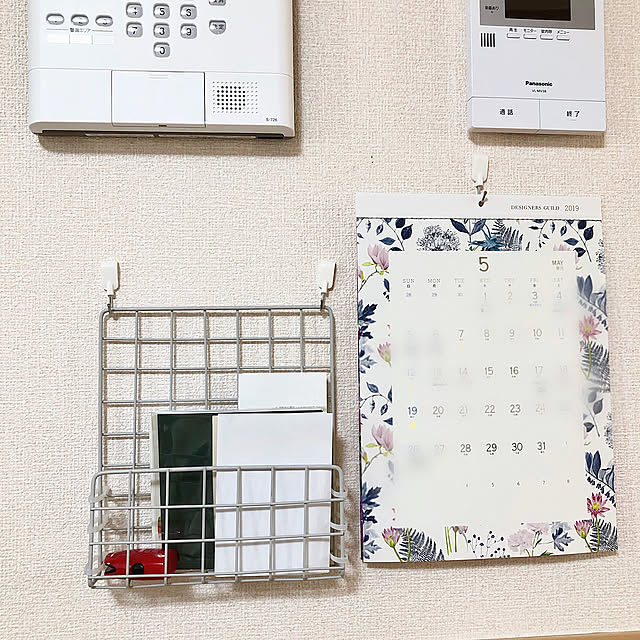 結束バンド,郵便物入れ,セリア,レターラックDIY,レターラック,10分でできる,2LDK,賃貸アパート,フォローすごく嬉しいです♡,100均,100均DIY,収納アイディア,ワイヤーネット,DIY,Lounge,焼き網リメイク,●●の置き場所,d-room maaの部屋