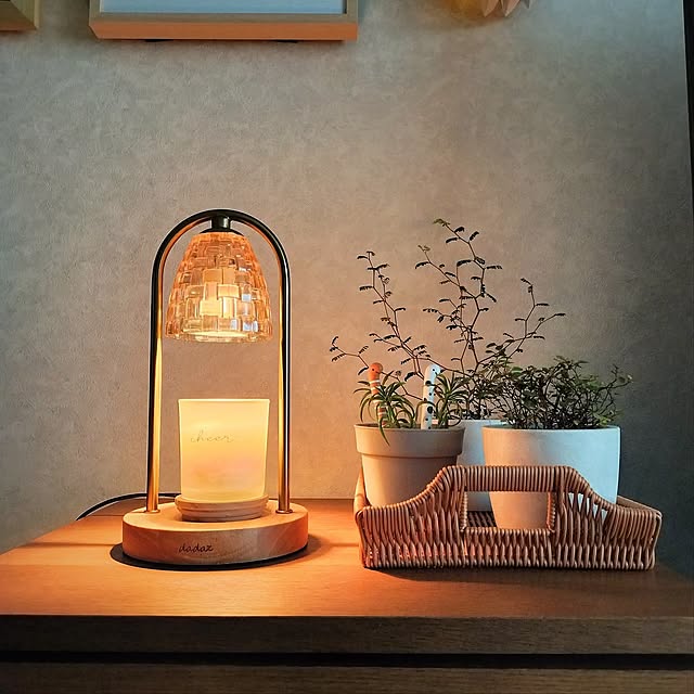 My Desk,間接照明,キャンドルウォーマー,dadaz,こどもと暮らす。,おうち時間を楽しむ,キャンドル,キャンドルホルダー,木目×ゴールド,ソフォラ・リトルベイビー,セリア,3COINS,リトルベイビー,ラタントレー,セリアの鉢,ソフォラ プロストラータ リトルベイビー,心地よい暮らし,香りに癒される,DailyRoomClip掲載,Daily RoomClip,観葉植物,Daily RoomClip peco pecoの部屋