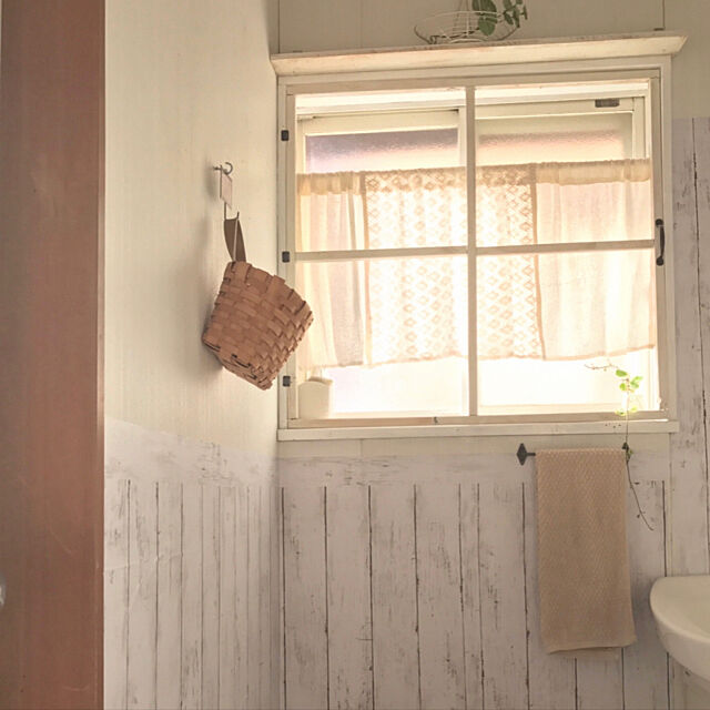 Bathroom,手作り窓枠,洗面所,植物,ダイソー♡ rookuの部屋