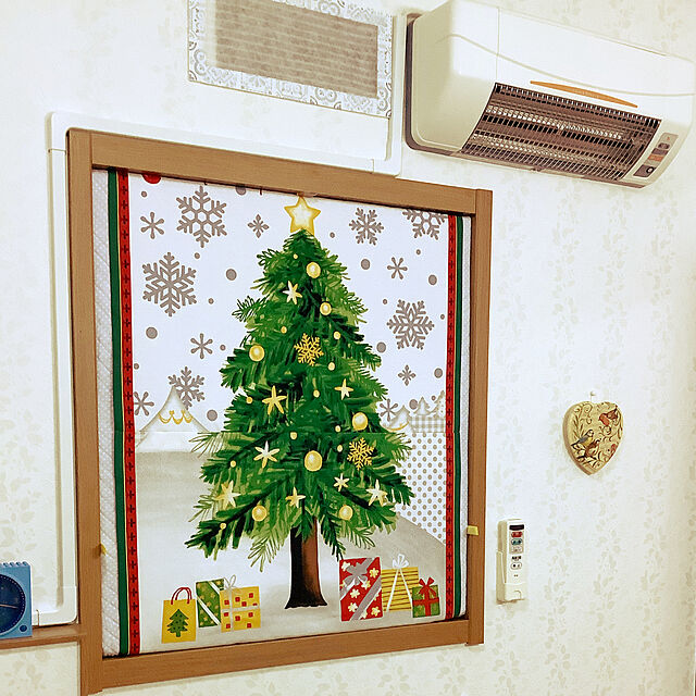 壁掛けファンヒーター,断熱ボード,洗面所の窓,クリスマス,クリスマス飾り,RCの出会いに感謝♡,カラフル好き,シンプルな暮らし,みて頂き有難うございます(^^),Bathroom,結露対策,窓断熱 haruminの部屋