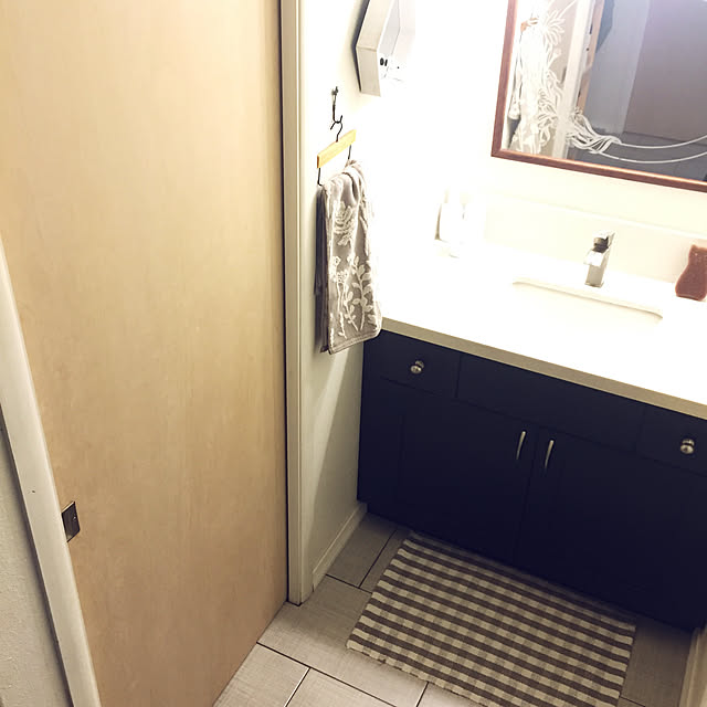 Bathroom,flancflanc,ラグマット,チェック柄,ハワイ暮らし。 tomonokotoの部屋