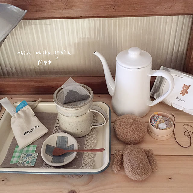 リサイクル,My Desk,ハンドメイド,手作り,台風被害がありませんように,カフェカーテン,カフェマット手作り♪,古いガラス,休日の過ごし方,キッチンキッチン,無印良品,ダイソー,くま手作り kurumichocoの部屋