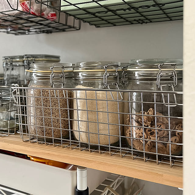 Kitchen,収納棚DIY,IKEAのガラスキャニスター,無印良品のステンレスワイヤーバスケット,パントリー収納,調味料入れ,ガラスキャニスター,ダイソー,イベント参加,キッチン収納,IKEA,ナチュラルインテリア,北欧インテリア siosai10の部屋