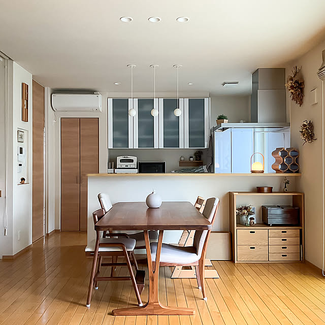 カリモク,無垢の床,きれいに保つ,花のある暮らし,灯りのある暮らし,ドライフラワー,ナチュラルインテリア,フラワーアレンジメント,住友林業,北欧インテリア,My Desk tokonekoの部屋