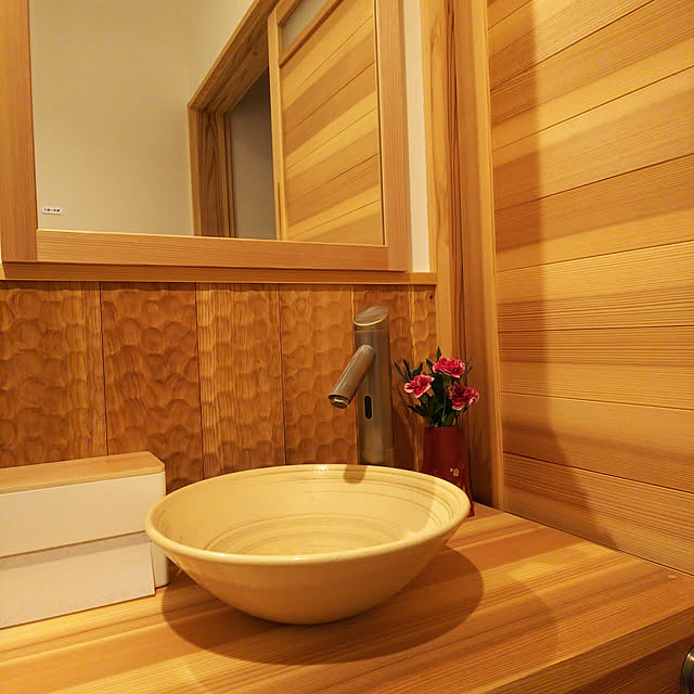 Bathroom,手洗い鉢,自動水栓,木のぬくもり,ペーパータオルケース,造作手洗いカウンター,山崎実業 RIN,ブルーミー,Bloomee youkoasaの部屋