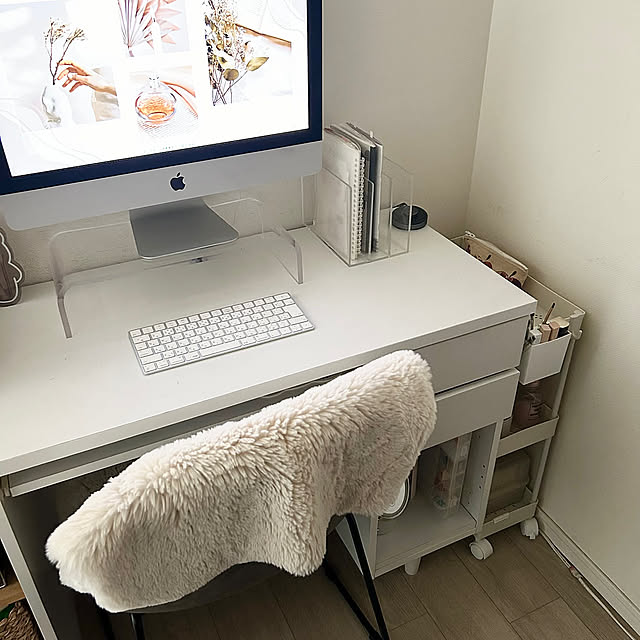 My Desk,PCデスク,デスク周り,Daiso,隙間収納,コンパクト,無印良品,インテリア,おうち時間,収納 kiki__husの部屋