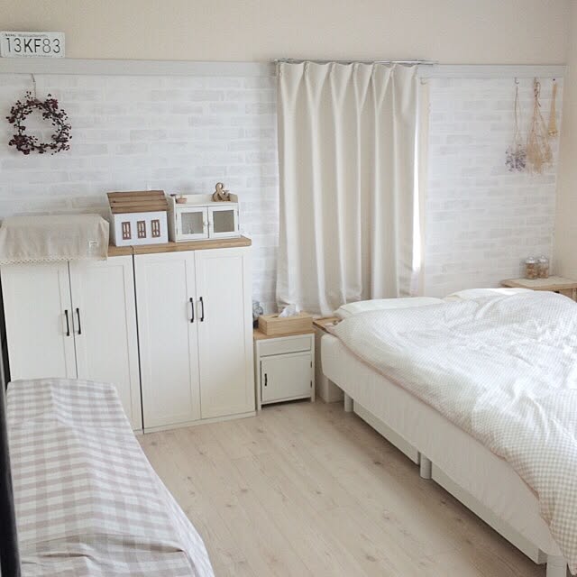 Bedroom,ドライフラワー,salut!,クッションフロア,賃貸,3コインズ,レンガ壁紙,壁紙屋本舗,壁紙DIY,賃貸DIY,和室を洋室に(๑•̀ㅂ•́)و✧ orcaの部屋