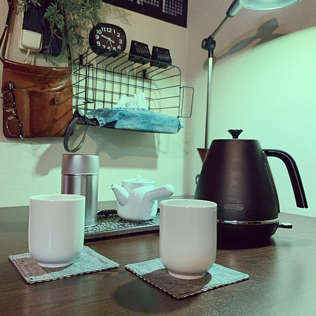 DeLonghi電気ケトル,DeLonghi,茶筒,KEYUCA,白磁急須,白磁長湯呑,無印良品,Kitchen yasuyo66の部屋