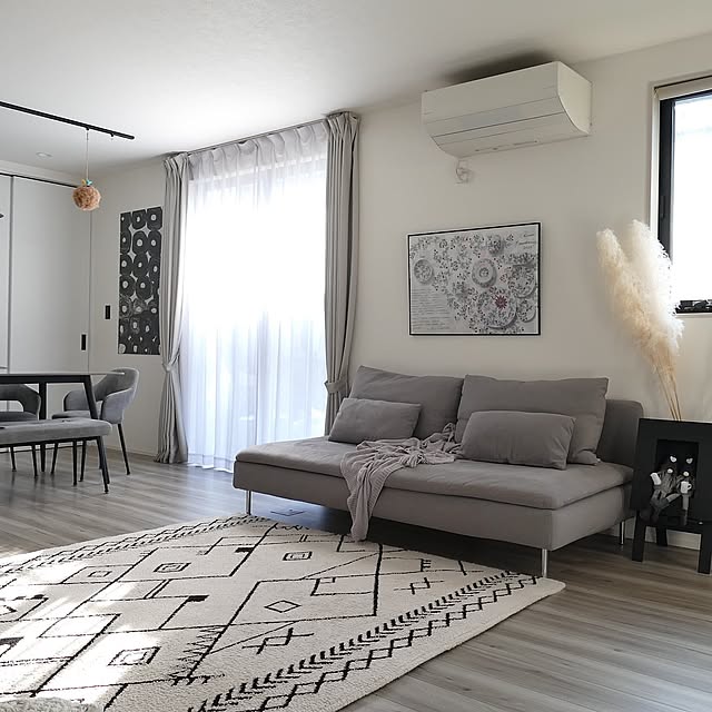 Lounge,IKEA,ソファ,しまむら,しまむらのラグ,LIXIL,グレー好き,グレーインテリア,ソーデルハムン,SEASON REASON,エコカラットセルフ ya_maの部屋
