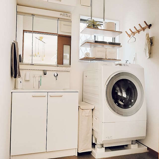 Bathroom,洗面所のインテリア,ナチュラルインテリア,シンプルインテリア,中古戸建て,いつもいいね！ありがとうございます♪,心地よい暮らし,リフォームなし中古戸建て,使いやすい収納,水回り,洗濯機周り,洗濯機まわりの収納,水まわり収納 oomiの部屋