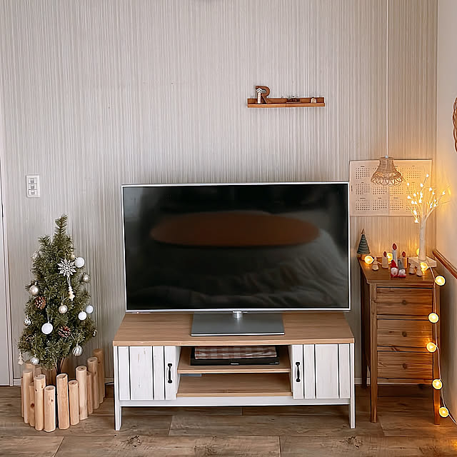 オーナメント,クリスマスツリー,アルザスツリー90cm,アルザスツリー,クリスマス,3COINS,ナチュラルインテリア,ナチュラル雑貨,マイホーム,ダイソー,ナチュラル,雑貨,セリア,サリュ,インテリア,テレビ台,DIY,ニトリ,Bedroom nanaの部屋