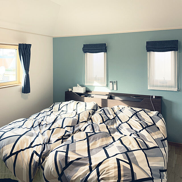 寝室,ニトリの布団カバー,アクセントクロス,ニトリ,Bedroom tsuno2の部屋