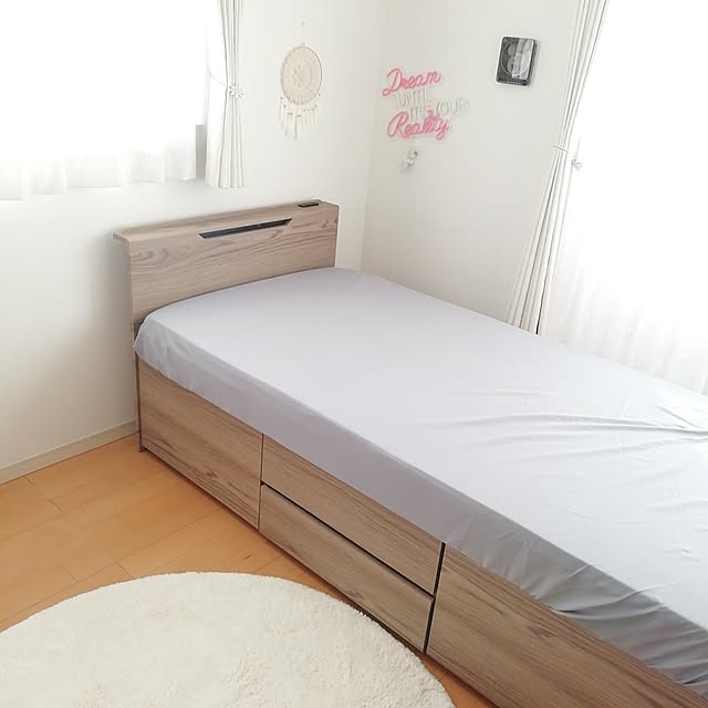 Bedroom,モノトーン,シングルベッド,RCの出会いに感謝♡,モノトーンインテリア,すっきり暮らしたい,フォロワーさんに感謝♡,いいね♡ありがとうございます♡,すっきり暮らす,コメント嬉しいです♡,シンプルな暮らし,子供のいる暮らし,たっぷり収納,掃除しやすい家を目指す,ベッド収納,娘っちの部屋,中２女子,ベッド収納深型,ニトリラグ G.Mの部屋