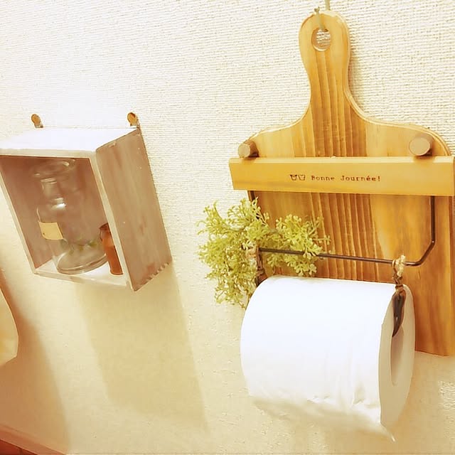 Bathroom,賃貸DIY,トイレットペーパーホルダー,セリア,リメイク,シンプルナチュラル Sa-.の部屋