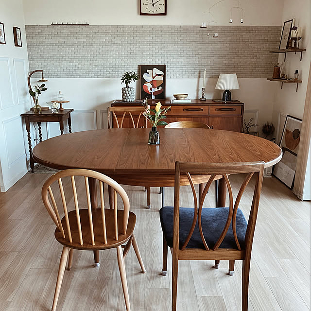 Lounge,ミッドセンチュリー家具,ミッドセンチュリーモダン,ミッドセンチュリー,英国ミッドセンチュリー,フープバックチェア,アーコールチェア,アーコール,テーブル,gplan,G-PLAN,ヴィンテージ家具,ラウンドテーブル,ヴィンテージテーブル,ヴィンテージチェア,ジープラン,ヴィンテージのある暮らし c___homeの部屋