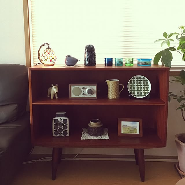 My Shelf,ブックシェルフ,イッタラバード,クロロス,リサラーソン,チーク材の家具,デンマークの家具,北欧インテリア,ロイヤルコペンハーゲン,テネラ,ベルサ,イッタラ kivi,クイストゴー,チボリラジオ,北欧ヴィンテージ家具,北欧 tomoの部屋