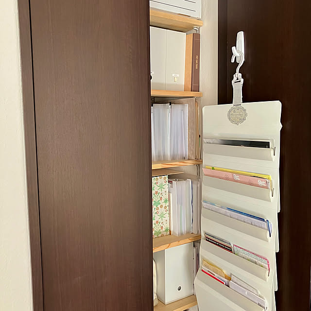 My Shelf,ドキュメントスタンド,モニターお付き合いよろしくお願いします,書類収納,コマンドフック,仮置き,吊るす収納,通学グッズ ayataroの部屋