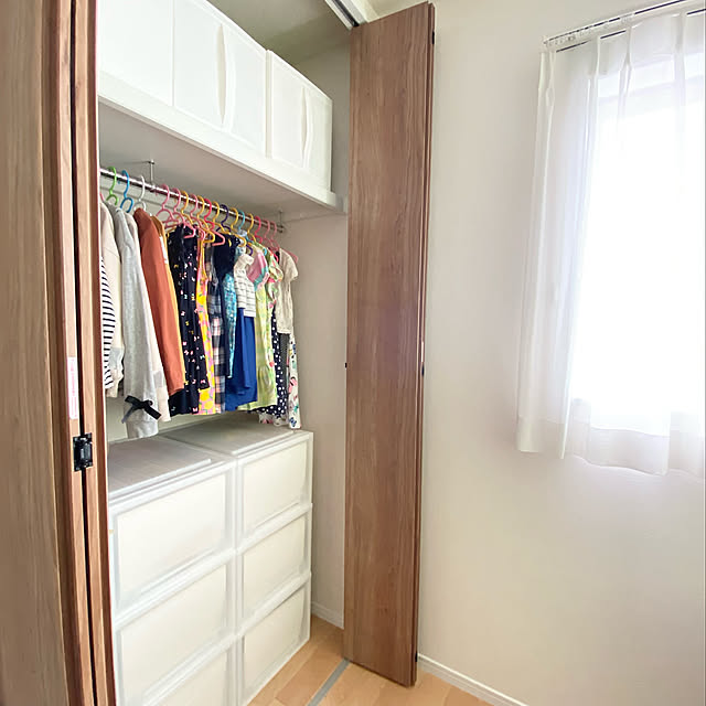 姉妹のいる家,子供部屋,子供服収納,収納,コメントお気遣いなく♡,イベント用に再投稿,夏のスペシャルクーポン,RoomClipショッピング,こども服収納,子供と暮らす,子供のいる暮らし,Overview sasaeriの部屋