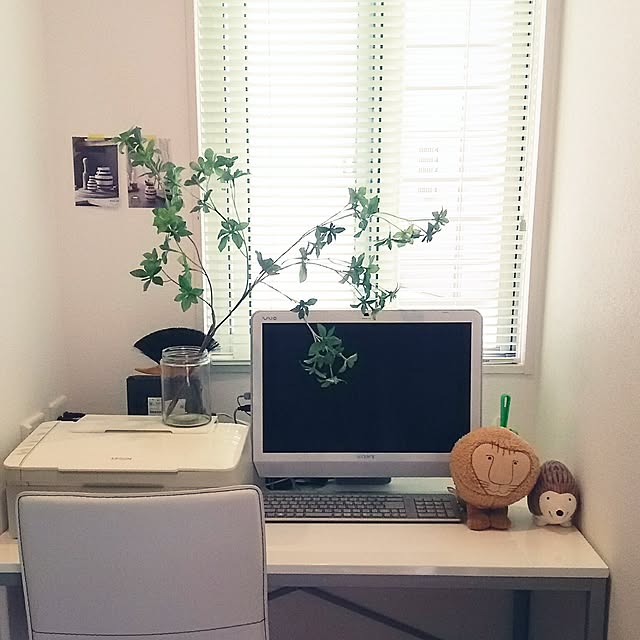 フェイクグリーン,家事室,PCコーナー,リサラーソンぬいぐるみ,レデッカー はりねずみ,My Desk chihiroの部屋