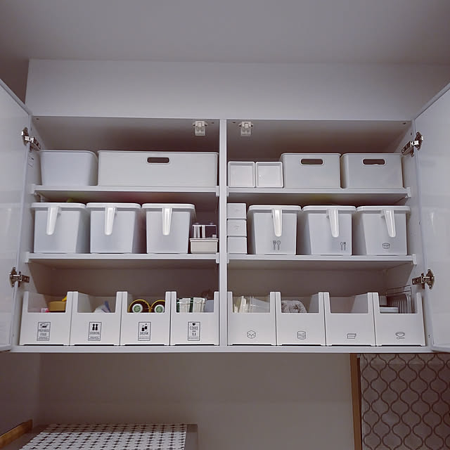 Kitchen,キッチンの吊り戸棚 nasieの部屋