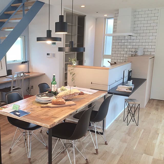 「傷も大切な思い出。我が家だけのダイニングテーブル」 by kokirinさん