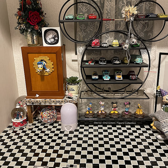 両面テープ,ディズニー大好き,ガラスタイルDIY,Entrance,ダイソー,100均,モノトーン maの部屋