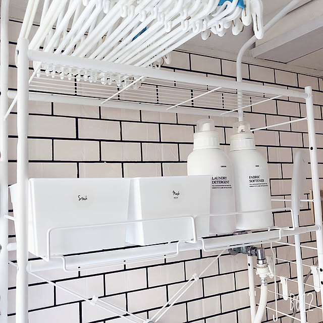 使用済みマスク入れ,モノトーン,洗面所DIY,100均,サブウェイタイル風,ミニマリストに憧れて,シンプルが好き,キャンドゥ,賃貸でも諦めない！,海外インテリアに憧れて,築50年以上,いいねありがとうございます！,洗面所の壁,片付けやすい部屋づくり,Bathroom y.frvr.ks-lvyuiの部屋
