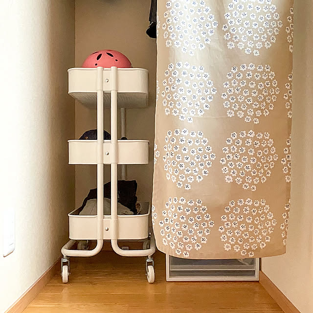 暖簾,玄関クローゼット,イケアRÅSKOG/ロースコグ10周年,シンプルライフ,ナチュラルインテリア,北欧インテリア,無垢の床,Entrance tokonekoの部屋