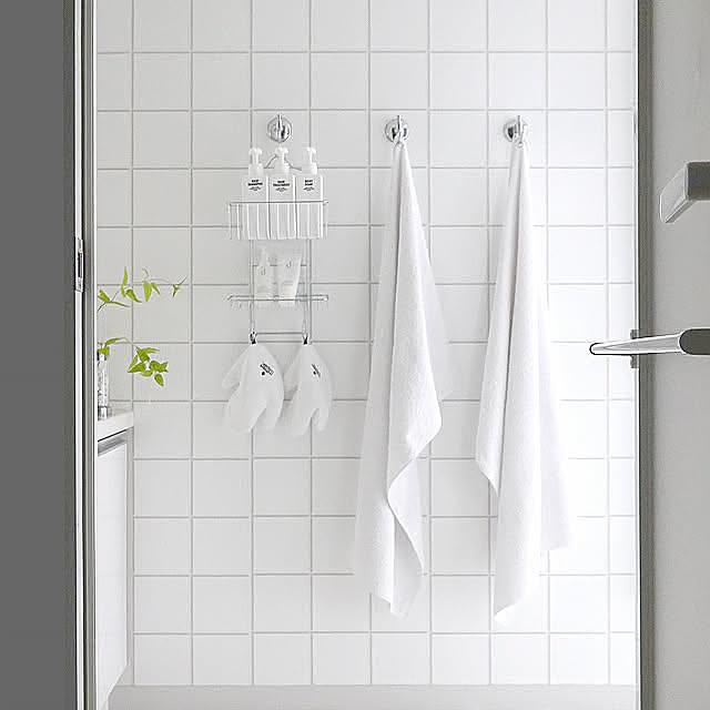 Bathroom,タオル掛け,収納,シンプルモダン,シンプルライフ,ミニマル,mon・o・tone,ふたり暮らし,すっきり暮らす,片付けやすい,家事時短,インスタ→4696tuuli,シンプル,モノトーン,ホワイトインテリア,壁面収納,シンプルが好き,モノトーンインテリア,塩系インテリア,インダストリアル,グレーインテリア tuuliの部屋