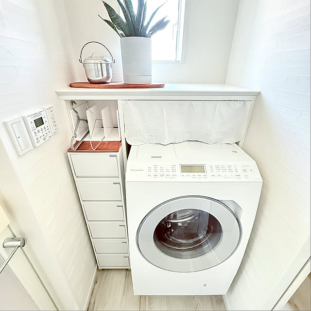 Bathroom,ランドリー収納,ブックスタンド,ニトリ,ポリプロピレン収納ケース,脱衣所収納棚,隙間活用,無印良品,Panasonic usaco.の部屋