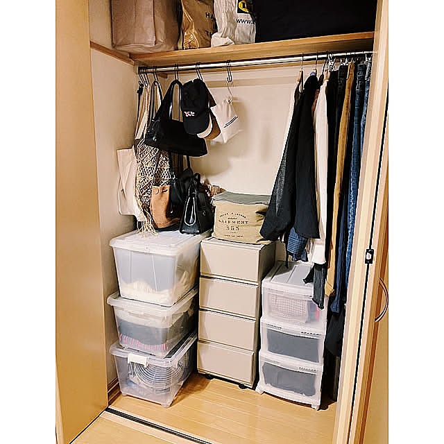 Bedroom,クローゼットの中,クローゼット収納,クローゼット,捨て活,寝室,2人暮らし,2K,賃貸でも楽しく♪ w_end_0625の部屋