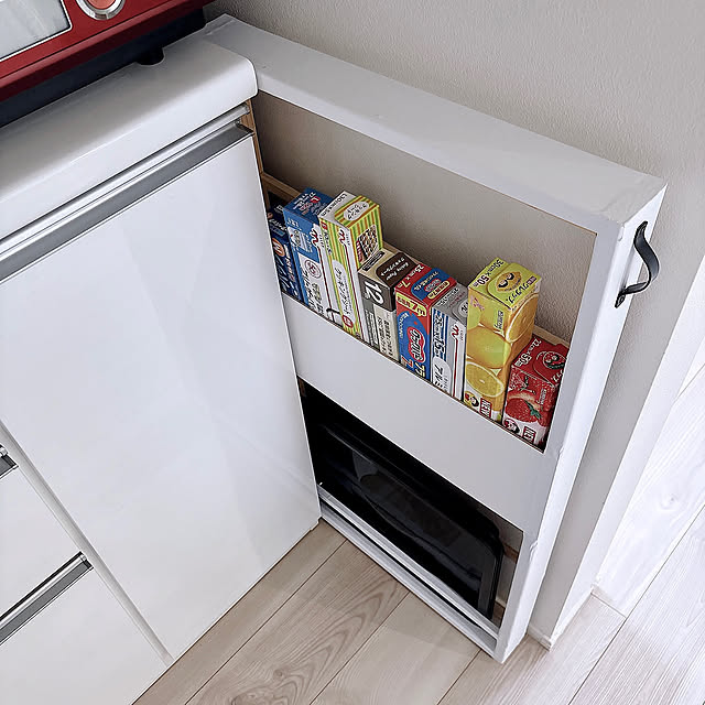 Kitchen,デッドスペース活用,シンプルインテリア,ラップ収納,DIY,隙間収納ワゴン,隙間収納 Miiの部屋
