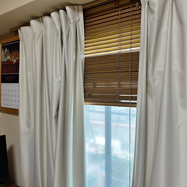 Bedroom,遮光カーテン,無印良品,ニチベイウッドブラインド,プチプチ,二重窓,省エネ,なるべくカーテン・ブラインド閉めてます mizucchiの部屋