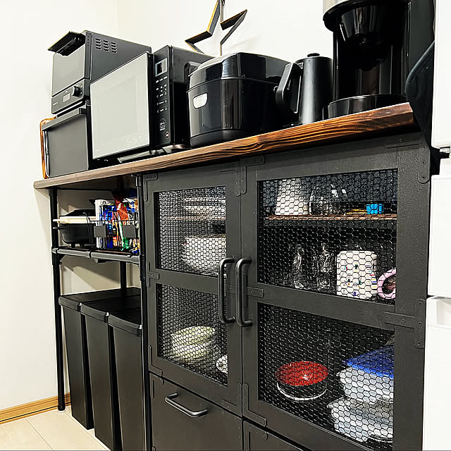 BRUNO,Panasonic,siroca,シロカ,パナソニック,アイリスオーヤマ,カラーボックス DIY,カラーボックスリメイク,カラーボックス,カラボ,カラボリメイク,アイアンペイント,アイアン,キッチンカウンターDIY,男前インテリア,男前,ブラック,インダストリアルインテリア,ブラックインテリア,インダストリアル ヴィンテージ,平和工業,インダストリアル,ウォルナット×ブラック,アイアンウッド,ウォルナット,DIY,Kitchen na1412の部屋