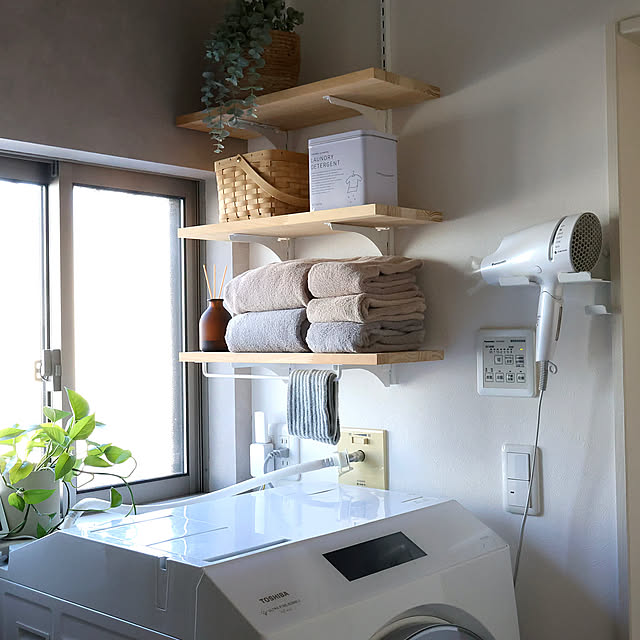 Bathroom,脱衣所,脱衣所収納棚,収納,洗面所DIY,洗面所 収納,洗濯機周り,インテリア,北欧,シンプル,ナチュラル,DIY,可動棚,収納スペース,ドライヤー置き場,ドライヤー収納,すっきり暮らす,ナチュラルインテリア,北欧インテリア,ドライヤーホルダー,タオル収納,洗濯機上の棚,洗濯機まわり tomoccoの部屋