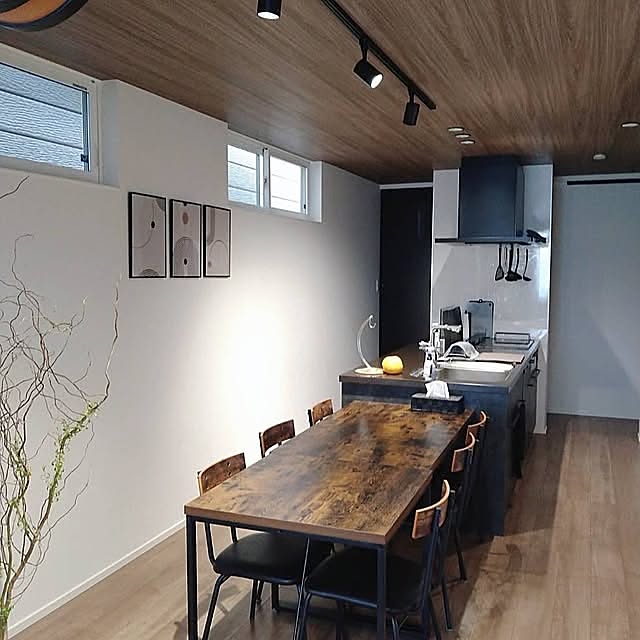 Lounge,ナチュラル,カフェ風,ニトリ,モノトーン,シンプルが好き,LDK20畳,狭いけど物が無いから十分な部屋,せまいながらも楽しいわが家,にとりNITORI tomomoの部屋