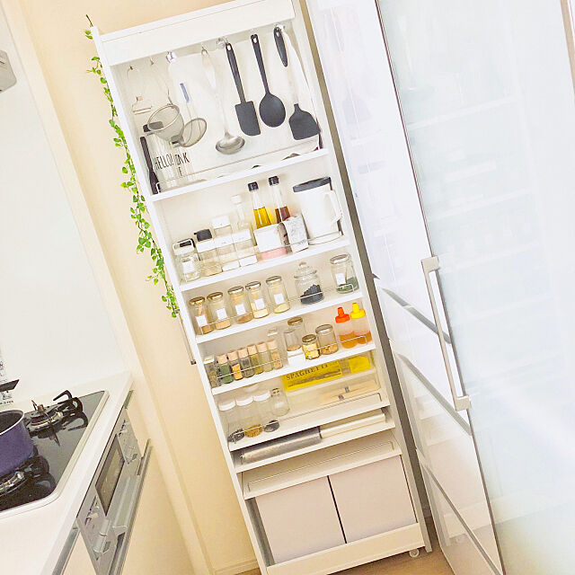 冷蔵庫の横 どうしてる すぐに取り入れたいアイデア10選 Roomclip Mag 暮らしとインテリアのwebマガジン