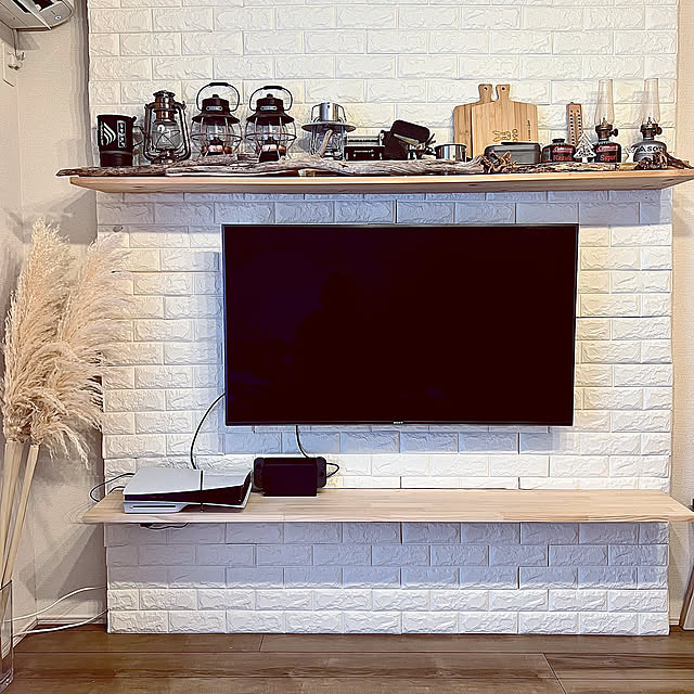 On Walls,ゲーム機,ゲーム,Switch,PS5,DIY壁,DIY 棚,DIY棚,DIY,インテリア,カフェ風,カフェ,ナチュラルインテリア,インテリア雑貨,フォローすごく嬉しいです♡,いいね、フォロー本当に感謝デス☺︎,ナチュラルな暮らし,インテリアを楽しむ youの部屋
