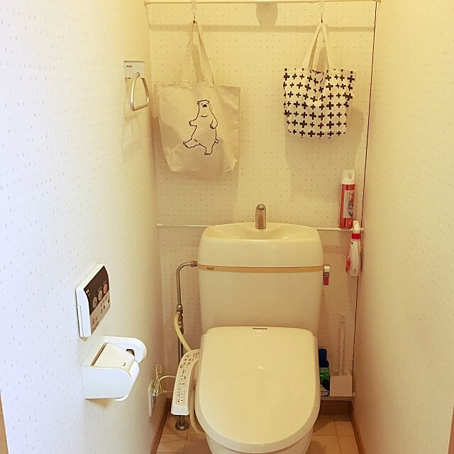 Bathroom,トートバッグ収納,ダイソー,シンプル,100均,ものの少ない暮らし,掃除しやすく satomi.の部屋