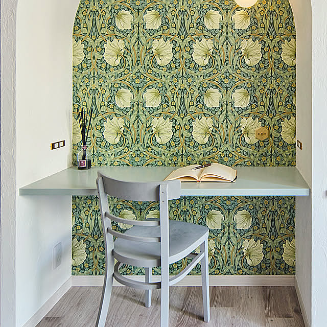 My Desk,モリスの壁紙,書き物机,リフォーム・リノベーション,海外インテリアに憧れる,リノベーションマンション,マイホームインテリア,部屋づくりを楽しむ,アンティーク風,海外インテリア,読書スペース,アクセントクロス,R垂れ壁 ymの部屋