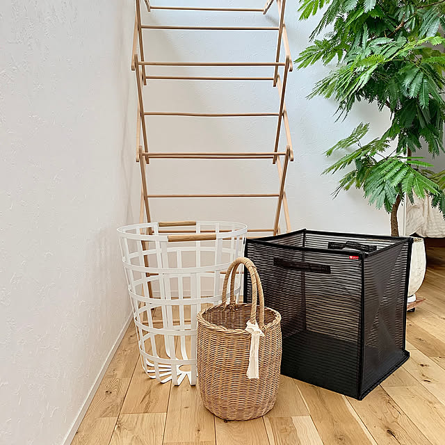 浮かせる収納,salut!,折りたたみ,tosca,Toscaシリーズ,towerシリーズ,ランドリーバスケット,Bathroom Minteaの部屋