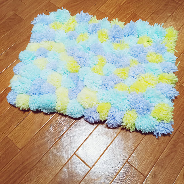 Entrance,お金をかけずに,ダイソー,プチプラハンドメイド★,アクリル毛糸,毛糸のポンポン,毛糸の作品,パステルカラーインテリア Miaの部屋