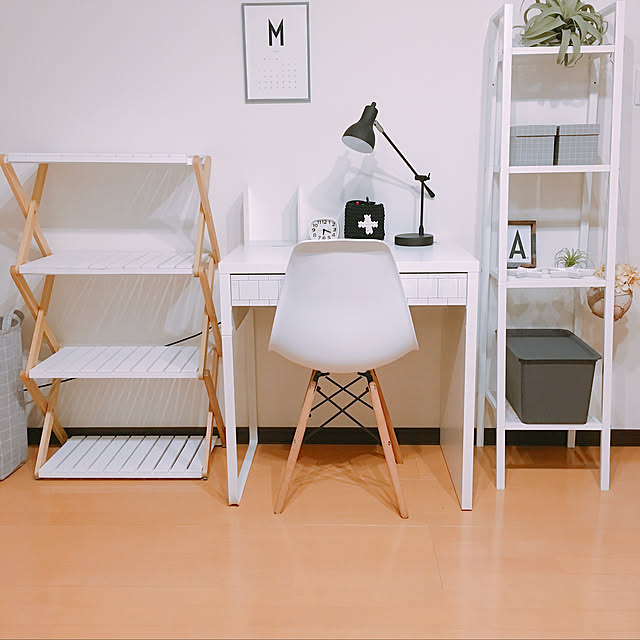 Bedroom,イームズチェア,折りたためるラック,ベルメゾン,娘部屋,IKEA,100均,ダイソー,ホワイトインテリア,簡単に折りたためるラック tomoの部屋