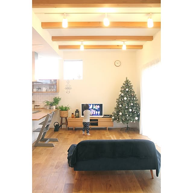 Lounge,クリスマスツリー,studioclip,クリスマスオーナメント,IDEE,aoソファ,無印,あたたかファイバー鹿の子多用布,アンパンマンと踊る２歳児,クリスマス TOMの部屋