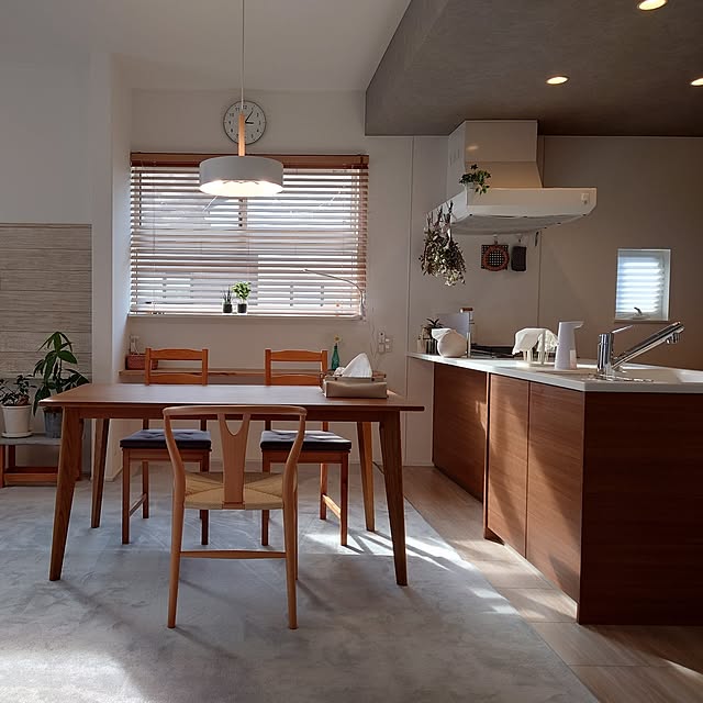 Overview,愛用の家具,ダイニングチェア,高級感,ペーパーコード,サウスオレンジ,Yo-jiチェア,建売住宅,天井高2700,シンプル,ナチュラル,unico,リビングハウス,ウッドブラインド,グリーンのある暮らし,スワッグ,ドライフラワー,こどものいる暮らし,いぬのいる暮らし,壁に穴をあけたくない,チャコボール,IKEA,まとめて投稿 kouの部屋