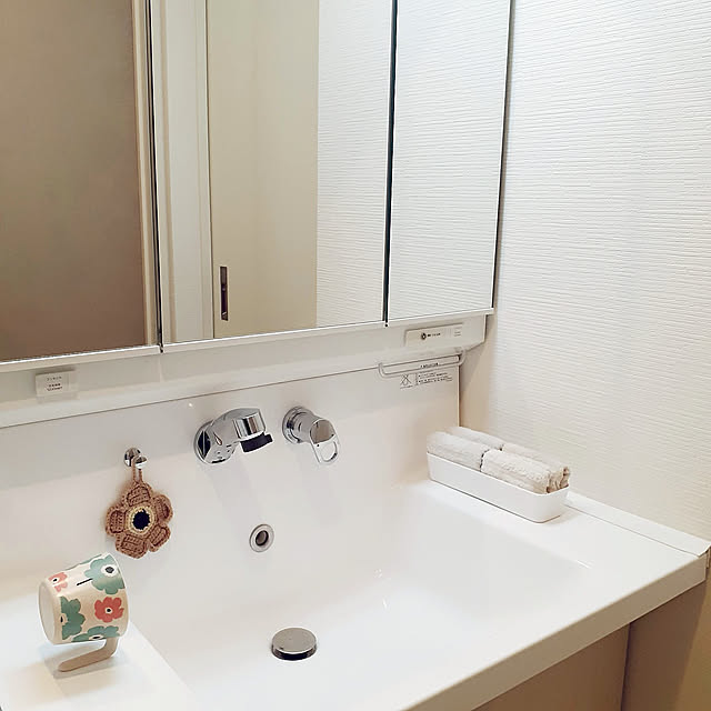 Bathroom,掃除,洗面台,洗面台周り,NORITZ,アクリルたわし,ニトリのハンドタオル,セリアのマグカップ,ニトリ,セリア,イベント参加,訪問ありがとうございます♡,コメントお気遣いなく♡,minneオープンしてます♡,洗面化粧台 suzuの部屋