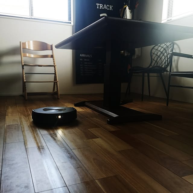 Lounge,ルンバ,アイロボット,ルンバ コンボ,建売,3階建て,男前インテリア,黒が好き,カッコいいが好き,こどもと暮らす,こどものいる暮らし,屋上のある暮らし,ロボット掃除機 korの部屋