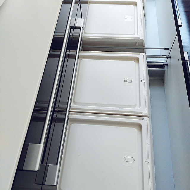 Kitchen,モノトーン,一条工務店 ismart,ごみばこ隠し,引き出しの中,こどものいる暮らし,一戸建て,シンデレラフィット,カップボード収納,ホテルライクな暮らし,塩インテリア,生活感を隠したい,いいね&コメント&フォロー感謝♡ Cielの部屋