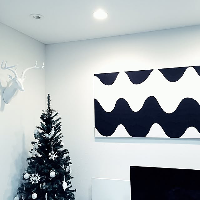 Lounge,ファブリックパネル,LOKKI,クリスマスツリー180cm,Christmas,christmas tree,marimekko ファブリックパネル,ベツレヘムの星,ハンティングトロフィー,marimekko,クリスマスツリー,マリメッコ,ig:harmaaco harmaaの部屋